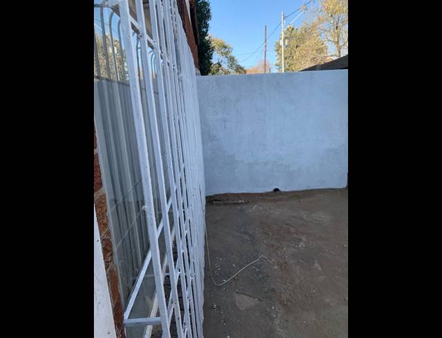 2 bed property to rent in TURFFONTEIN